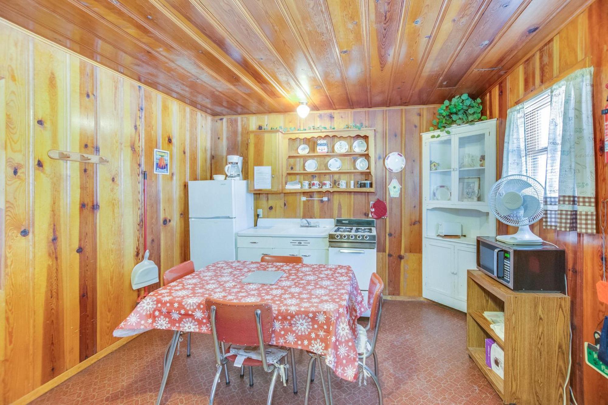 The Cabins At Cloudcroft Room photo